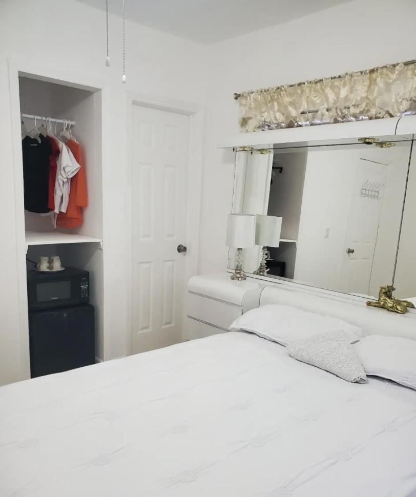 B1 Best Value On Private Bedroom With Private Bathroom In Little Havana, Miami Exterior foto